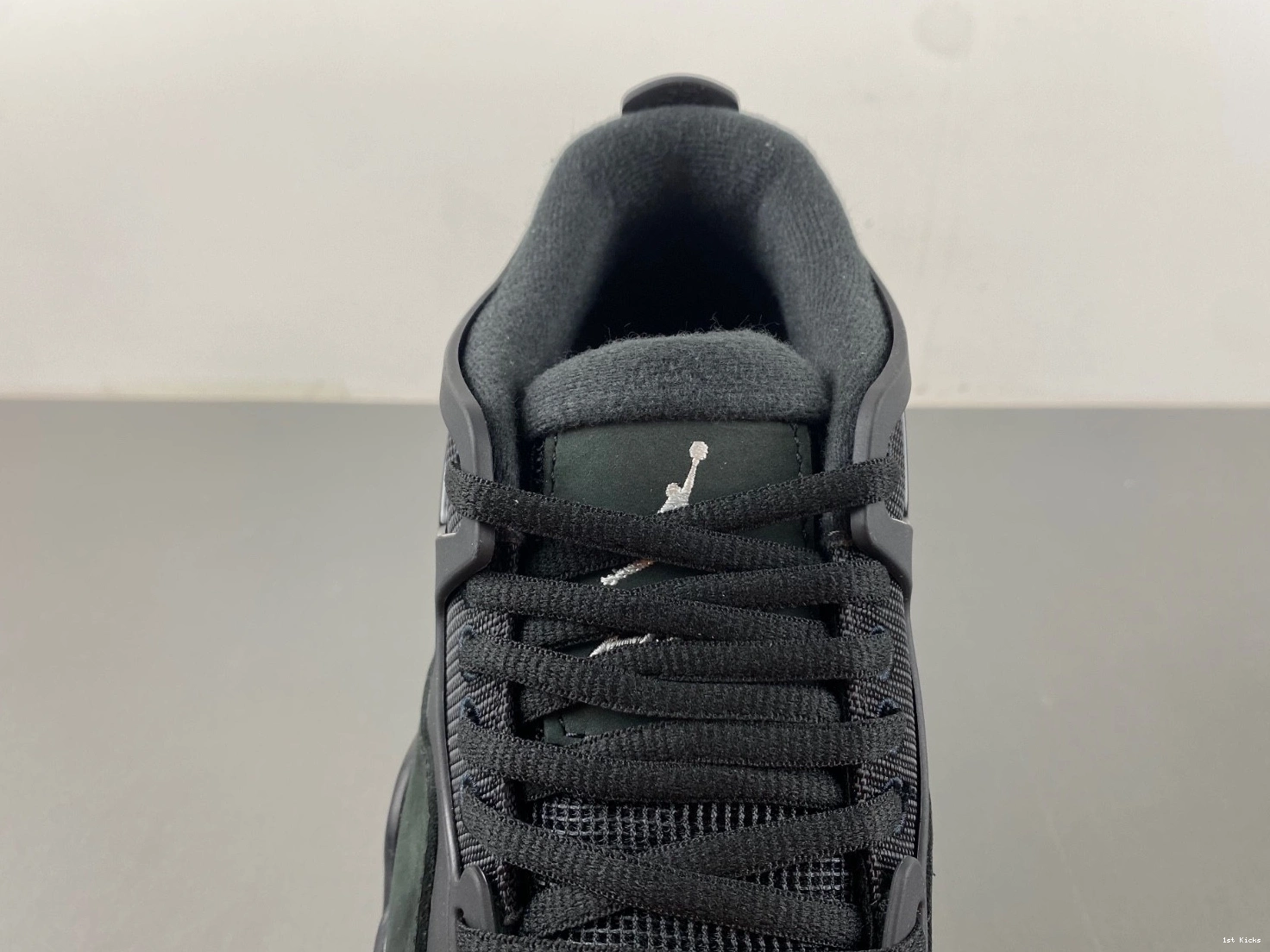 - Jordan Black 4 Men's Cat FQ7939-004 RM 1009